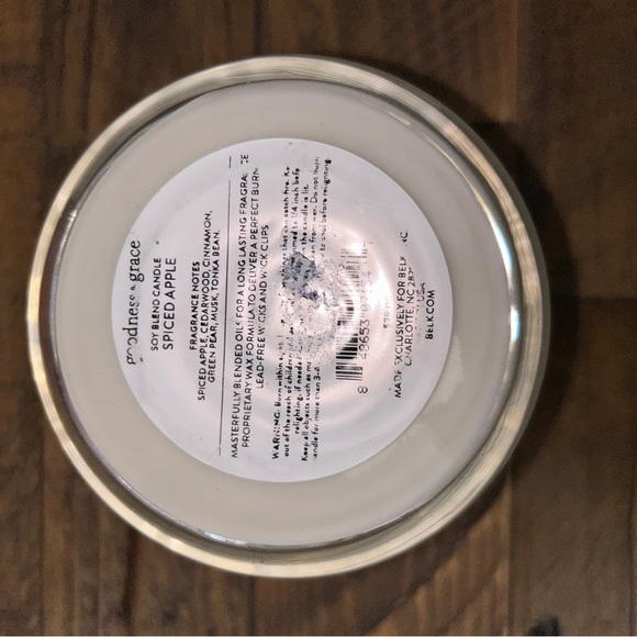 goodness & grace Spiced Apple Candle - Picture 6 of 7